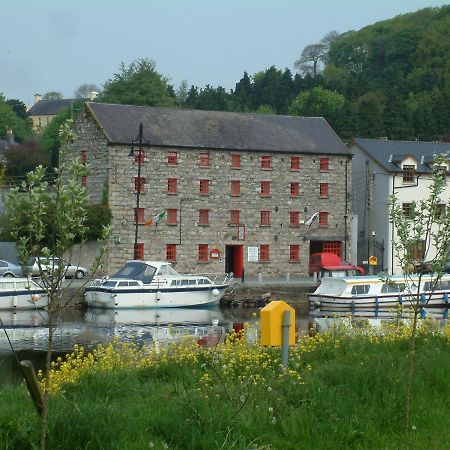 Waterside Guesthouse Graiguenamanagh Экстерьер фото